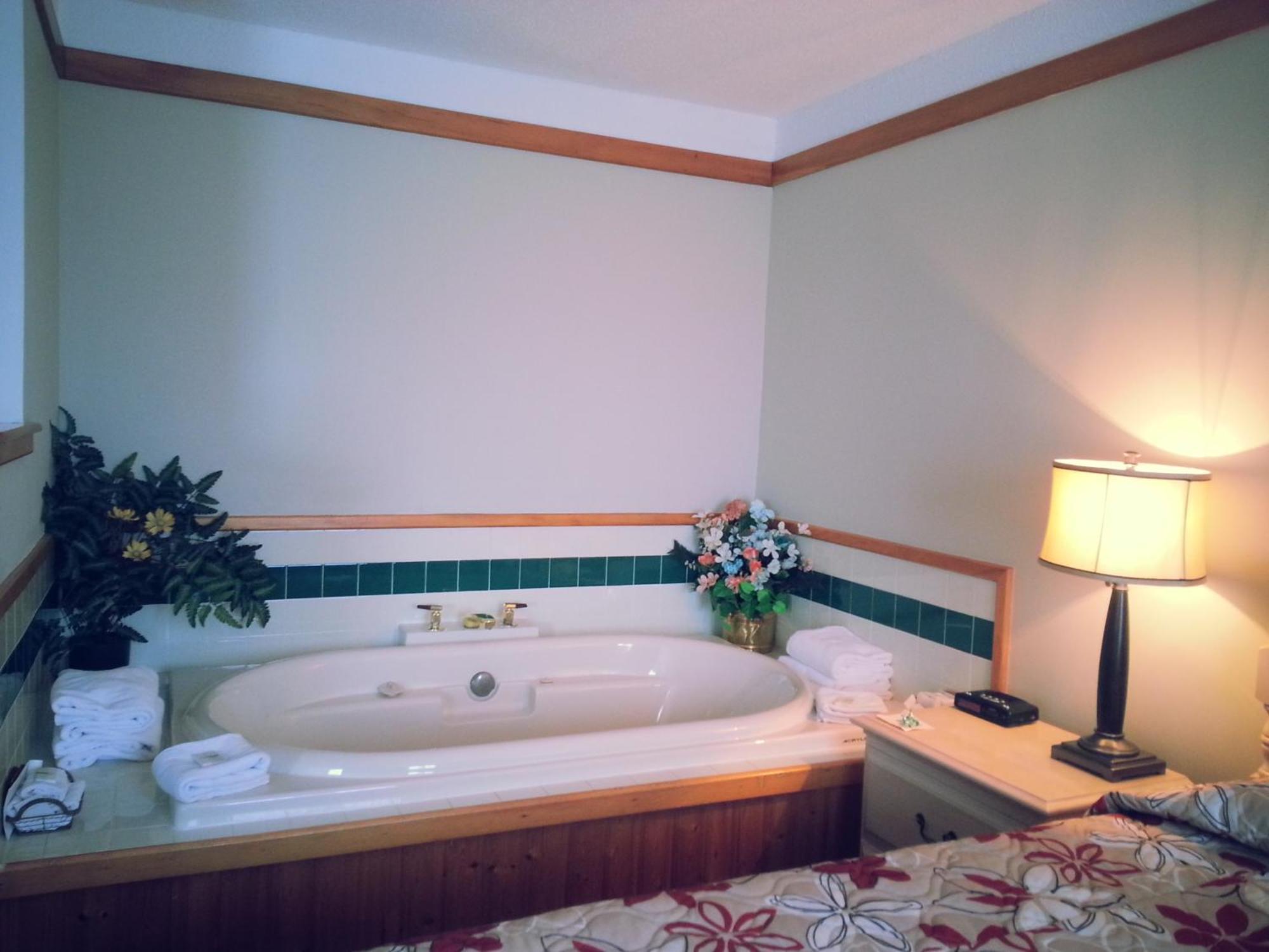 Granite Town Hotel Saint George Ruang foto