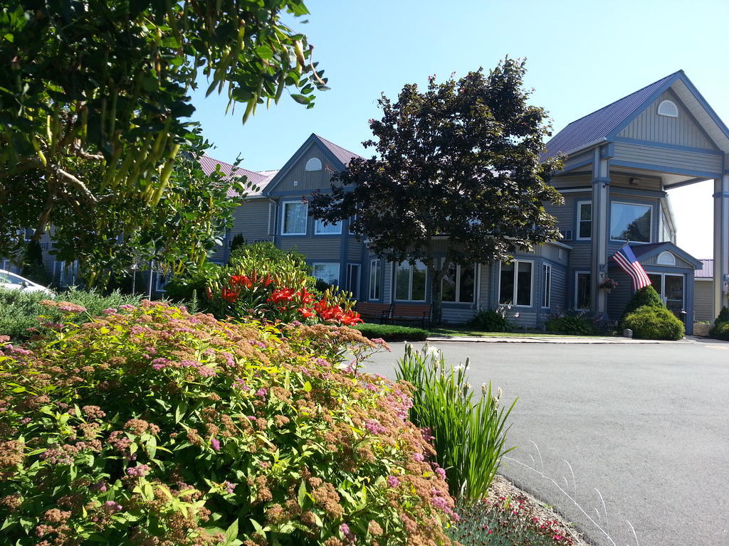 Granite Town Hotel Saint George Bagian luar foto