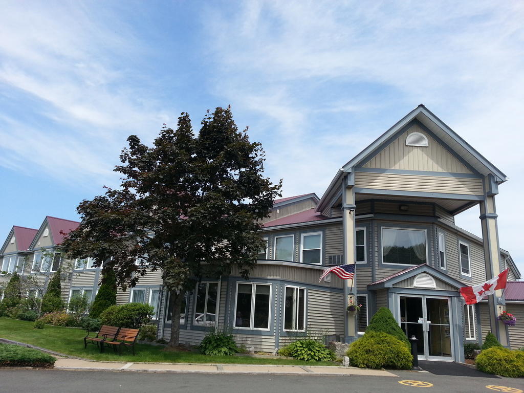 Granite Town Hotel Saint George Bagian luar foto