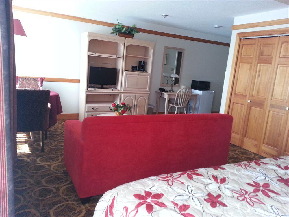 Granite Town Hotel Saint George Bagian luar foto