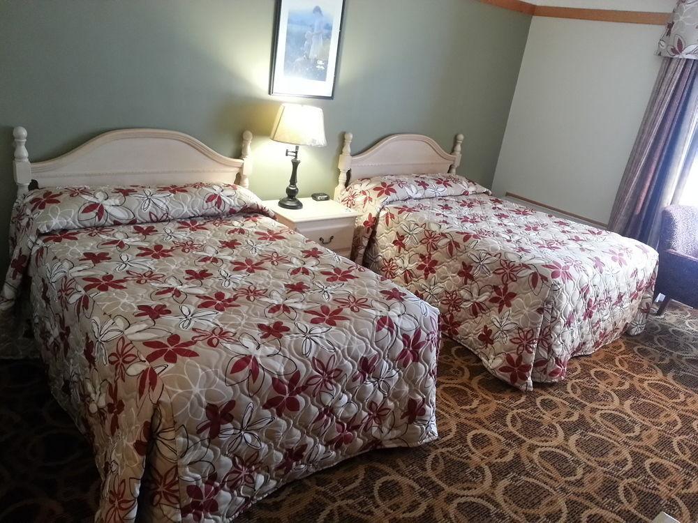 Granite Town Hotel Saint George Bagian luar foto
