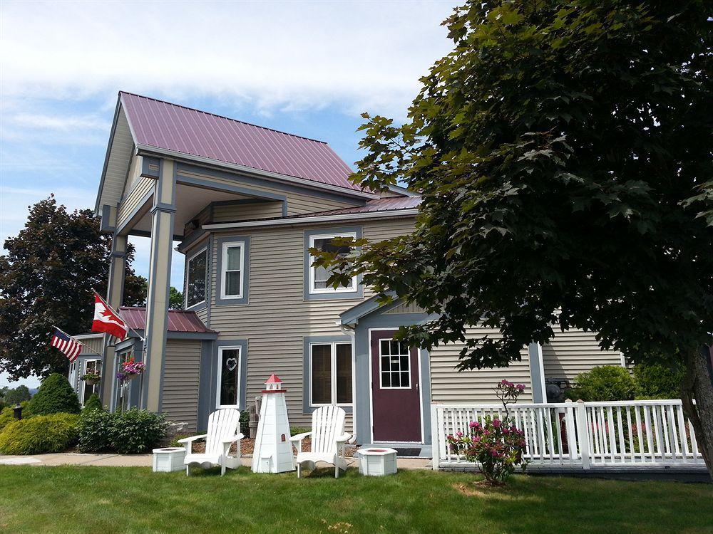 Granite Town Hotel Saint George Bagian luar foto